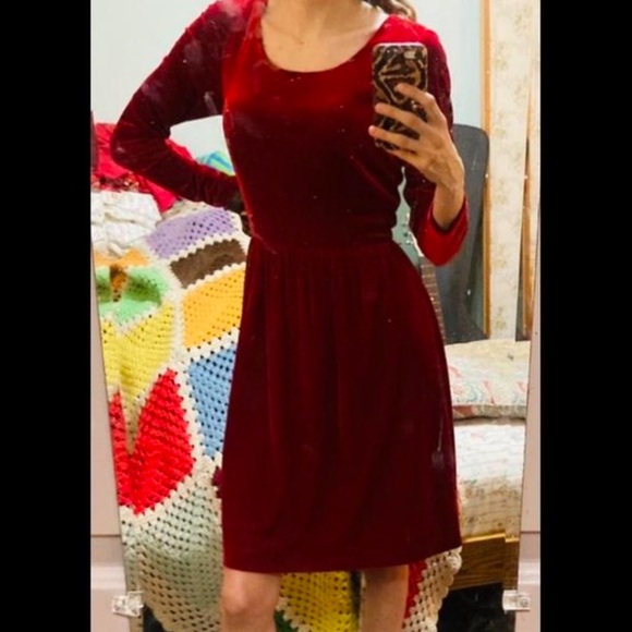 Red Velvet Long Sleeve Dress - Picture 3 of 4